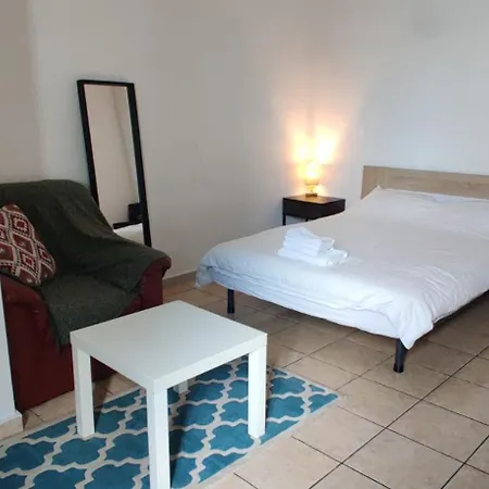 Apartament Petricania House - Garden & With Parking *