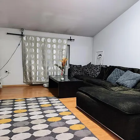 Petricania House - Garden & With Parking Apartament