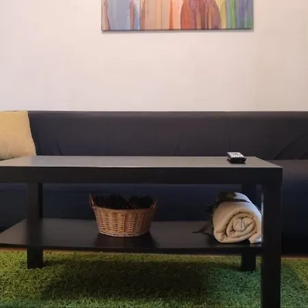 Apartament Petricania House - Garden & With Parking