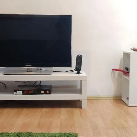 Petricania House - Garden & With Parking Apartament