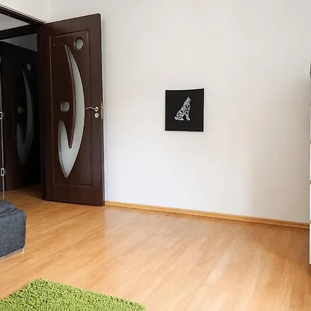 Petricania House - Garden & With Parking * Bükreş